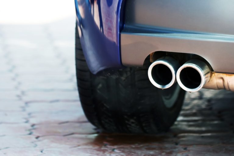 Reducing NOx emissions from exhaust fumes