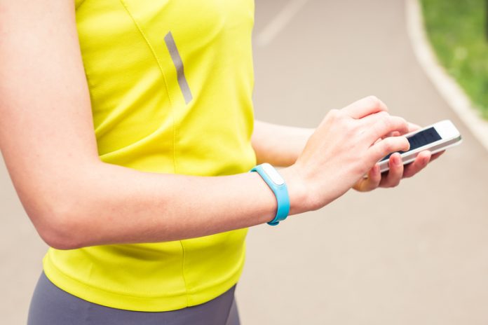 digital healthcare fitness tracker wristband