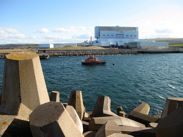 UK nuclear industry Torness power station