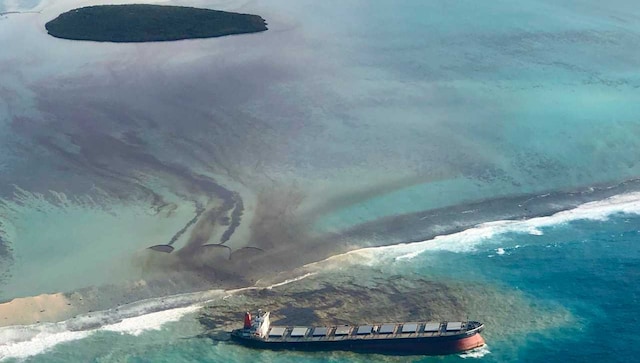 Oil spill Mauritius