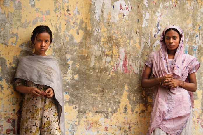 poorer women in bangladesh, worker