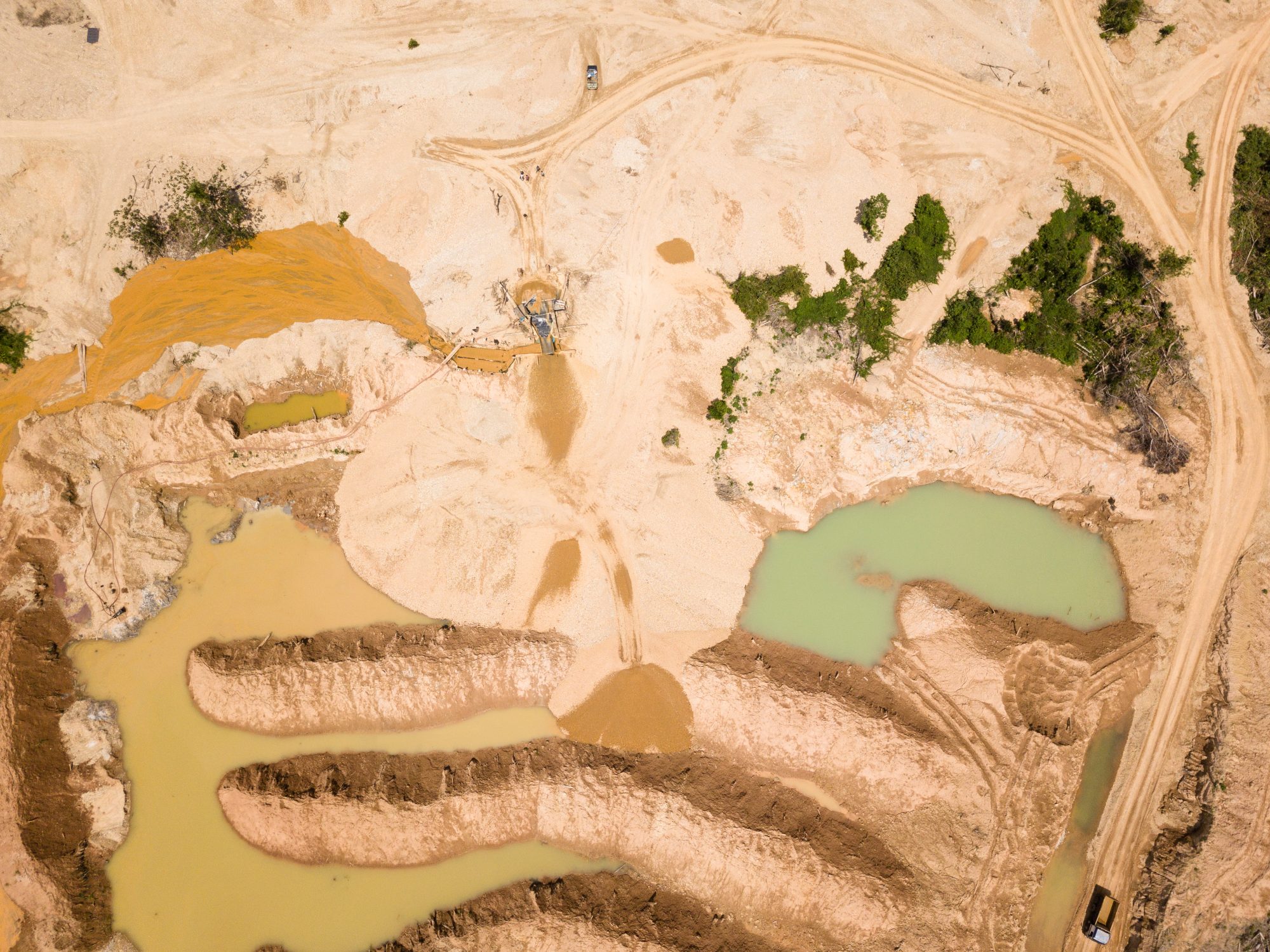 Illegal gold mining continues to harm  ecosystem - AGU Newsroom