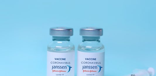 side effects Johnson & Johnson vaccine, blood clot