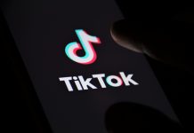 toddlers use tiktok, social media