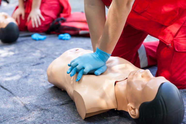 racial minorities cpr, cardiac arrest