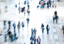 Blurry picture showing crowd from high above