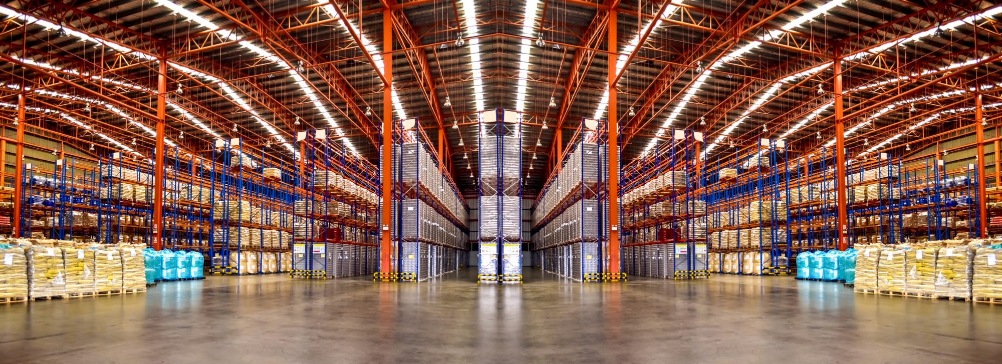 Commercial warehouse for supply chain management