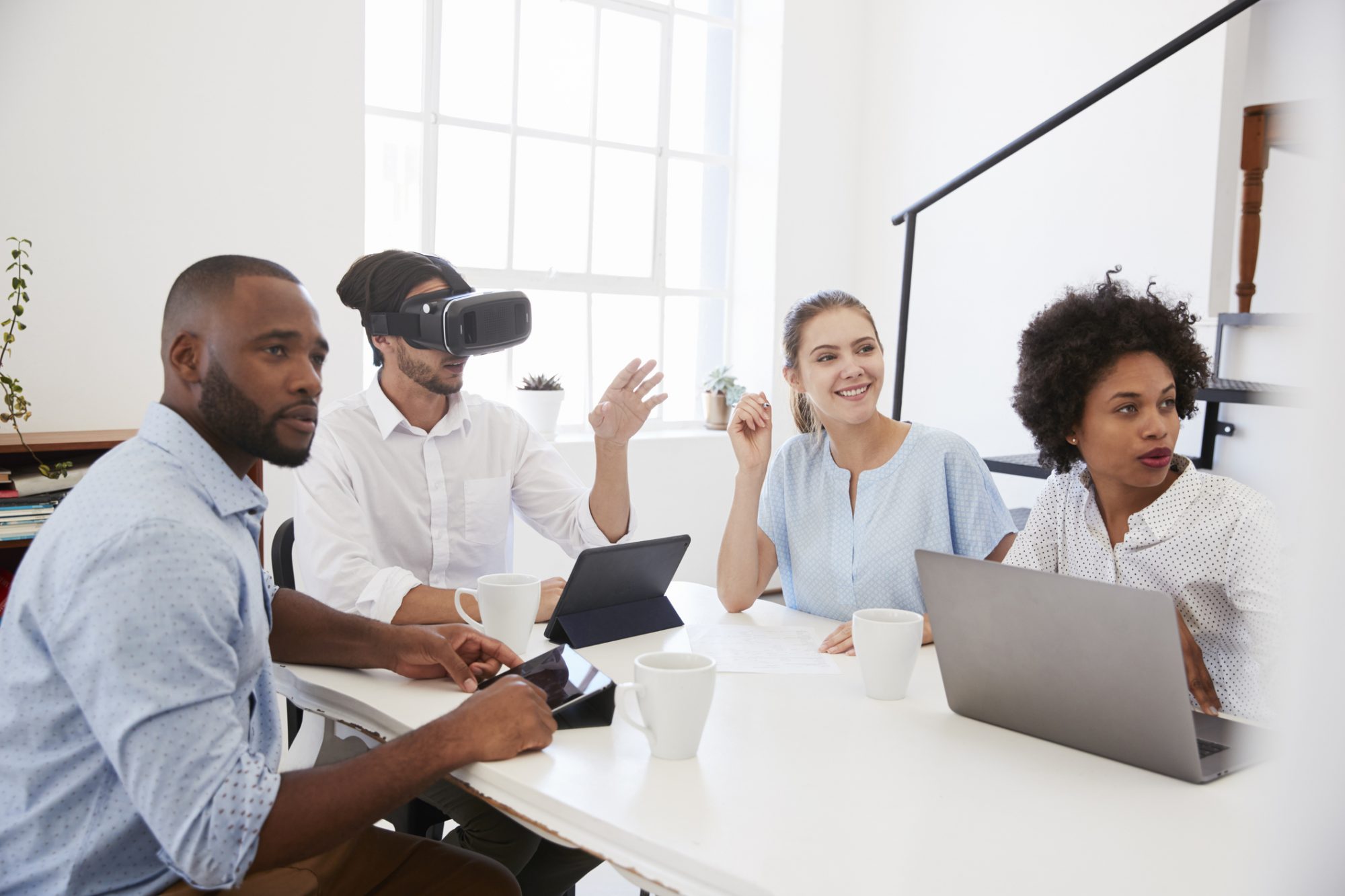 Tiga alasan untuk menambahkan perangkat lunak VR MDM ke tumpukan teknologi Anda pada tahun 2023