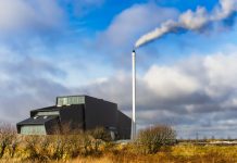 Near Esbjerg, Denmark, is a powerplant based on burning litter