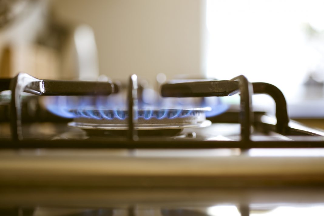 gas stove indicating energy crisis