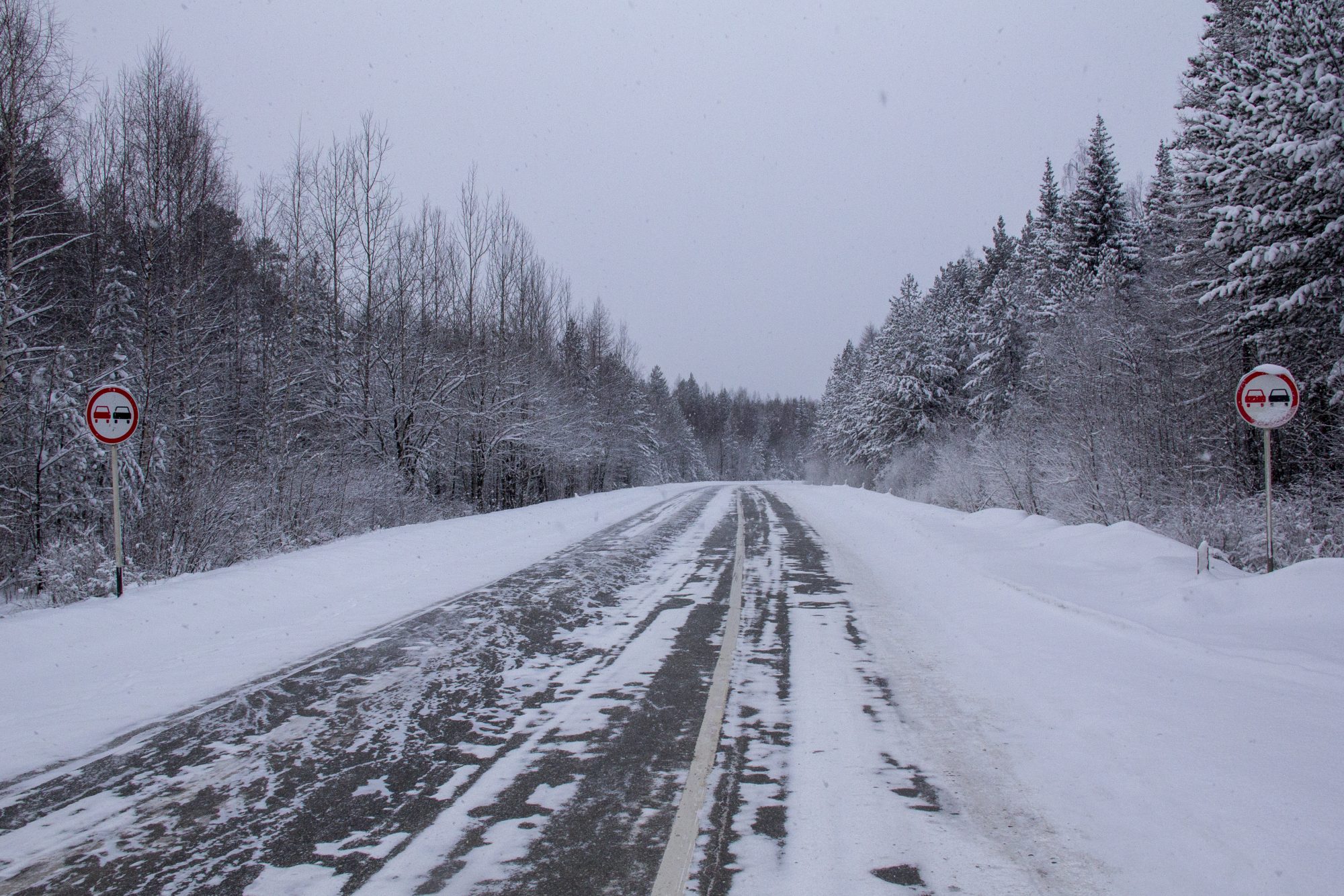 Unseasonably warm weather makes for dicey start to new 'Ice Road Truckers'  season