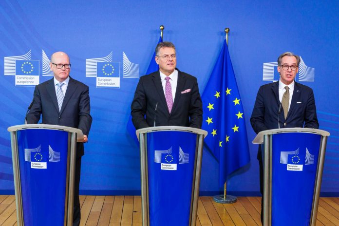 Maroš Šefčovič and colleagues at the 7th High-Level Meeting of European Battery Alliance