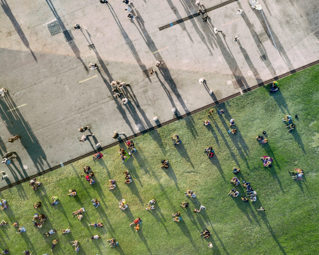 People sunbathing in the Park