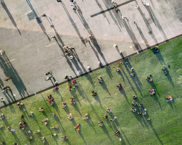 People sunbathing in the Park