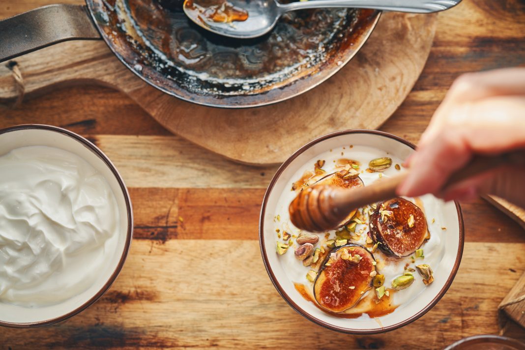 Healthy Yogurt with Caramelized Figs, Honey and Pistachio