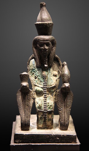 statue of Atum in Luxor, https://ancientegyptonline.co.uk/atum/