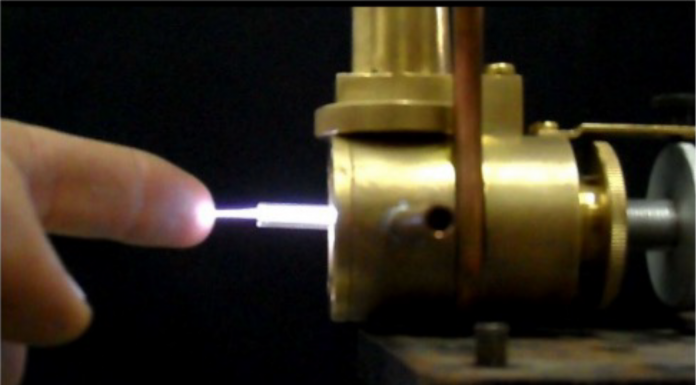 Figure 2b: Low-power MW plasma torch produced by a surfatron wave launcher (4).