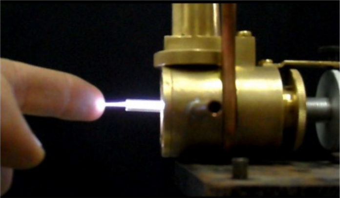 Figure 2b: Low-power MW plasma torch produced by a surfatron wave launcher (4).