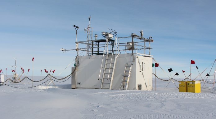 Meteorological and remote sensing instruments on the West Antarctic Ice Sheet during the AWARE field campaign, sea level rise