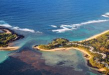 Blue Bay Marine Park - Le Chaland Peninsula (r) and Deux Cocos Islet (l), Plaine Magnien, Mauritius