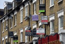 The Renters’ Rights Act becomes Law: Securing a fairer future for 11 million renters London, UK -April 10th 2016: Commercial real estate rental signs attached to the wall of apartments To Let in the Camden, Mansfield Road NW3