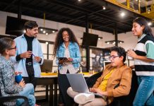 EU–LAC Innovation Cooperation strengthens ties in Mexico City Coworkers talking and drinking coffee at office